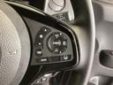 クルーズコントロールを装備しています。高速道路などで一定の速度で走ってくれるので運転が楽ですよ！速度を設定できますので、スピードの出しすぎにも注意できます。