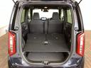 リアシートを倒すと、ラゲッジスペースを広くお使いいただけます！