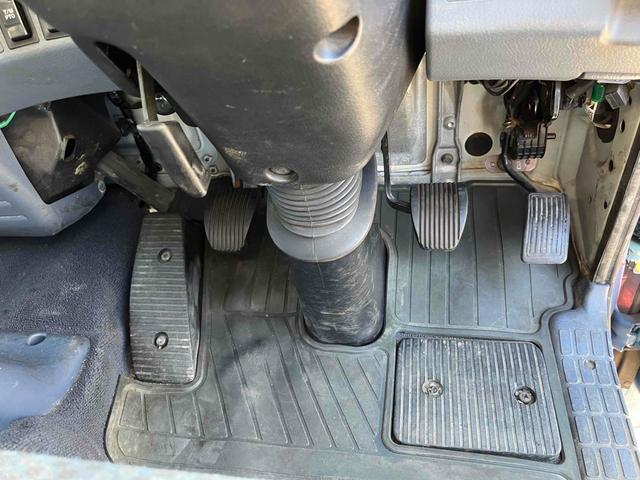 ヒノレンジャー 　４段クレーン　ラジコン　フジタボディー　ＬＳ－Ｓ　積載車　Ｊ０８Ｃ　２６０馬力　リターダー　５．８ｍボディ　サイドアオリ開閉　サイドステンレスバンパー　ｎｅｗ赤シャーシ　　ライトスーパーローダー（14枚目）