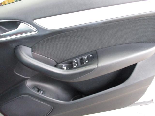 Q3 Sライン 2.0TFSIクワトロ180PS 最終Sライン 4WDクワトロ、、LEDパッケージ、MMIナビ、パワーバックドア、パワーシート、シートヒーター、フルセグTV、ドラレコ、ETC、18インチアルミ(16枚目)