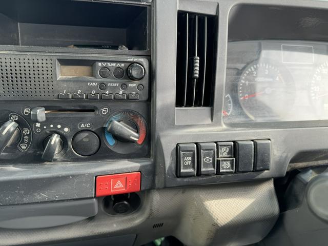 エルフトラック 　ダンプ　ＭＴ　後輪ダブル　ＥＴＣ　エアコン　パワーウィンドウ　運転席エアバッグ（34枚目）
