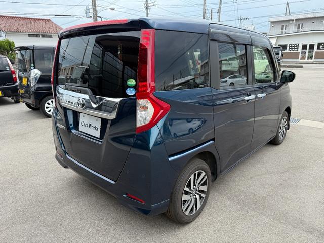 ルーミー カスタムＧ　メモリーナビ　フルセグ　バックカメラ　Ｂｌｕｅｔｏｏｔｈ　ＬＥＤ　スマートキー　両側電動スライドドア　純正アルミホイール　フオグランプ　　シートヒーター（6枚目）