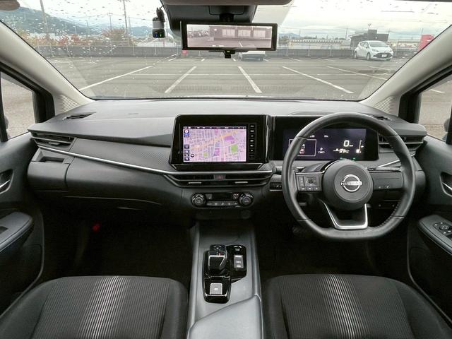 ノート Ｘ　ＦＯＵＲ　純正９インチナビ／デジタルインナーミラー／ＥＴＣ／フルセグＴＶ／ドラレコ／ステアリングヒーター／シートヒーター（2枚目）