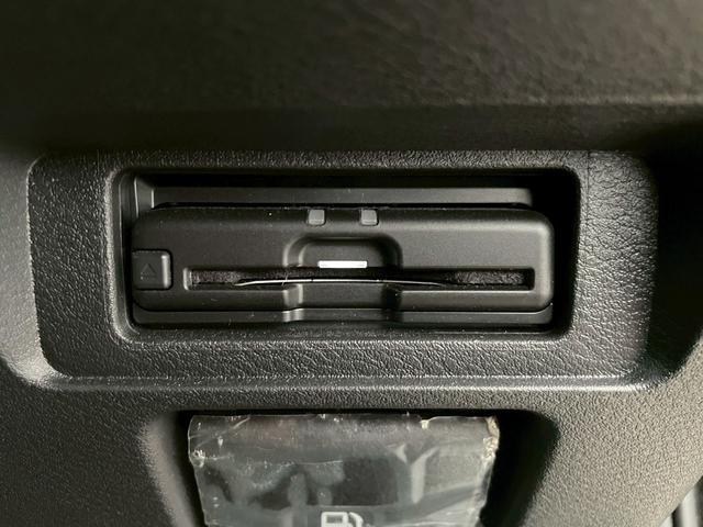 ノート Ｘ　ＦＯＵＲ　純正９インチナビ／デジタルインナーミラー／ＥＴＣ／フルセグＴＶ／ドラレコ／ステアリングヒーター／シートヒーター（9枚目）