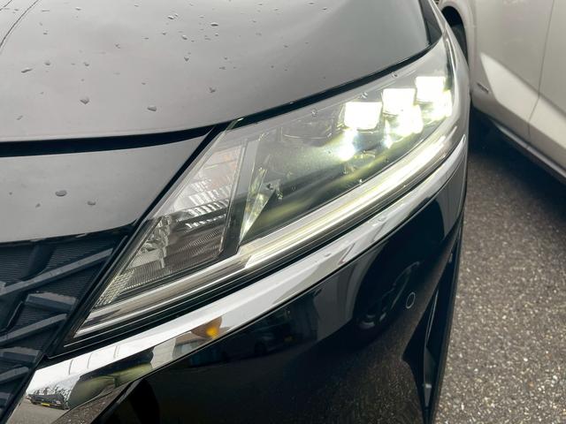 ノート Ｘ　ＦＯＵＲ　純正９インチナビ／デジタルインナーミラー／ＥＴＣ／フルセグＴＶ／ドラレコ／ステアリングヒーター／シートヒーター（30枚目）