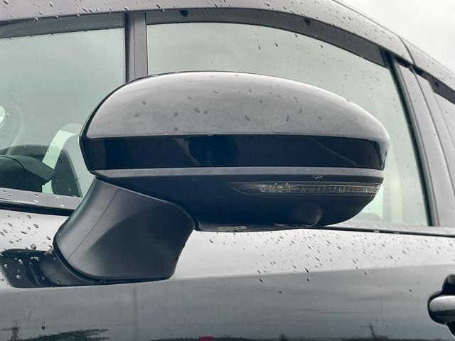 ノート Ｘ　ＦＯＵＲ　純正９インチナビ／デジタルインナーミラー／ＥＴＣ／フルセグＴＶ／ドラレコ／ステアリングヒーター／シートヒーター（35枚目）