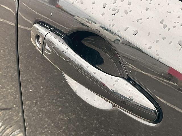 ノート Ｘ　ＦＯＵＲ　純正９インチナビ／デジタルインナーミラー／ＥＴＣ／フルセグＴＶ／ドラレコ／ステアリングヒーター／シートヒーター（37枚目）