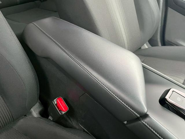 ノート Ｘ　ＦＯＵＲ　純正９インチナビ／デジタルインナーミラー／ＥＴＣ／フルセグＴＶ／ドラレコ／ステアリングヒーター／シートヒーター（54枚目）