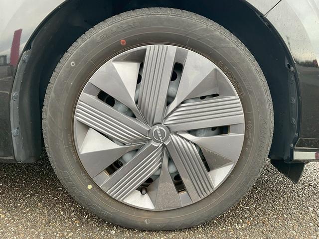 ノート Ｘ　ＦＯＵＲ　純正９インチナビ／デジタルインナーミラー／ＥＴＣ／フルセグＴＶ／ドラレコ／ステアリングヒーター／シートヒーター（59枚目）