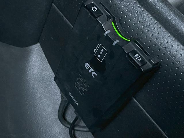 ＦＪクルーザー ブラックカラーパッケージ　ナビ／Ｂカメラ／ＥＴＣ／ドラレコ／コーナーセンサー／フルセグＴＶ（16枚目）