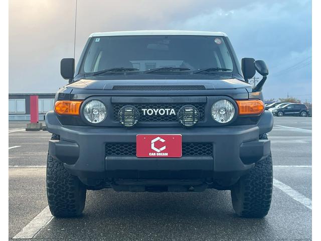 ＦＪクルーザー ブラックカラーパッケージ　ナビ／Ｂカメラ／ＥＴＣ／ドラレコ／コーナーセンサー／フルセグＴＶ（29枚目）