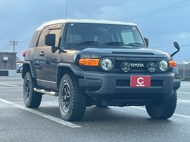 ＦＪクルーザー ブラックカラーパッケージ　ナビ／Ｂカメラ／ＥＴＣ／ドラレコ／コーナーセンサー／フルセグＴＶ（30枚目）