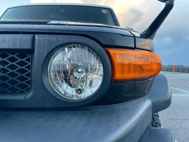 ＦＪクルーザー ブラックカラーパッケージ　ナビ／Ｂカメラ／ＥＴＣ／ドラレコ／コーナーセンサー／フルセグＴＶ（37枚目）