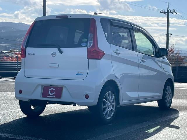 デイズ Ｓ　ナビ／テレビ／ＥＴＣ／スタッドレス付（18枚目）