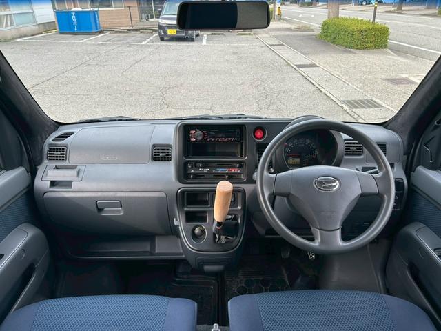 ハイゼットカーゴ 4WD/ルーフキャリア/ETC/社外オーディオ(2枚目)