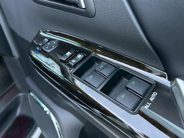 ヴェルファイア 2.4Z ゴールデンアイズ 純正ナビ/フリップダウン/クルコン/ETC/フルセグTV/寒冷地仕様(14枚目)