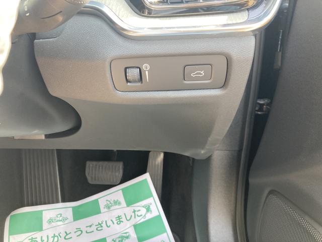 Ｖ６０ Ｔ５　インスクリプション　ディスプレイオーディオ　全周囲カメラ　ドライブレコーダー　ＥＴＣ　オートクルーズコントロール　レーンアシスト　衝突被害軽減システム　アルミホイール　オートマチックハイビーム　ＬＥＤヘッドランプ（10枚目）