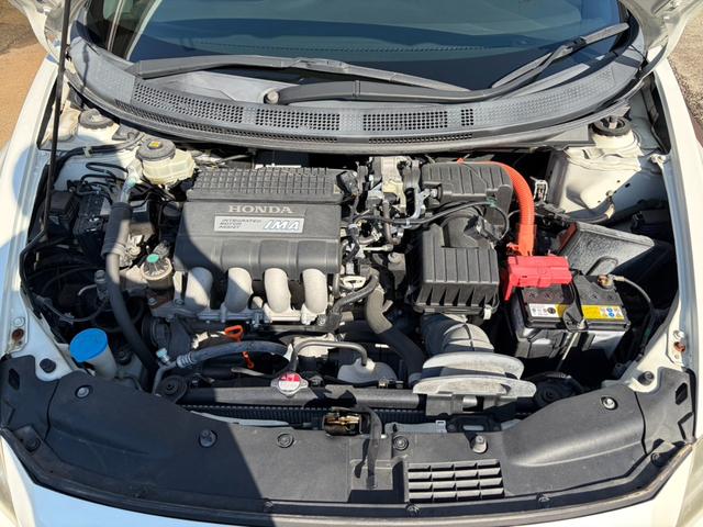 HONDA CR-Z ALPHA MASTER LABEL