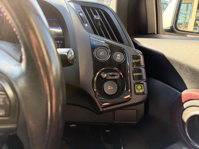 HONDA CR-Z ALPHA MASTER LABEL