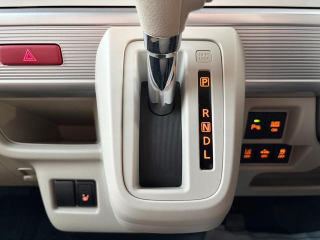 スペーシア ハイブリッドX 両側パワースライドドア スリムサーキュレーター 運転席・助手席シートヒーター 後席パーソナルテーブル スズキセーフティサポート ABS搭載車 前後誤発進抑制機能 エマージェンシーストップシグナル(11枚目)