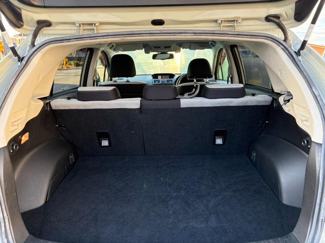 ＸＶハイブリッド ２．０ｉ－Ｌ　アイサイト　コンパクトＳＵＶ　４ＷＤ　ハイブリッド　２．０Ｌエンジン（18枚目）