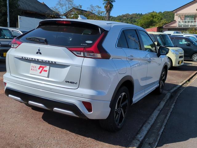 エクリプスクロスＰＨＥＶ Ｐ　４ＷＤ　ワンオーナー　ＬＥＤヘッドライト（8枚目）