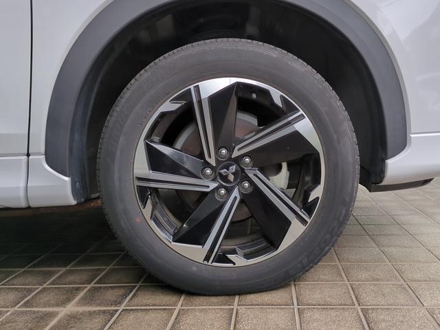 エクリプスクロスＰＨＥＶ Ｐ　４ＷＤ　ワンオーナー　ＬＥＤヘッドライト（19枚目）