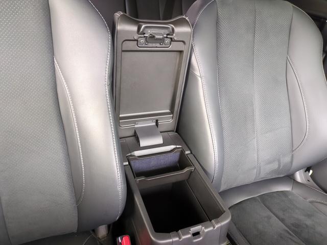 エクリプスクロスＰＨＥＶ Ｐ　４ＷＤ　ワンオーナー　ＬＥＤヘッドライト（25枚目）