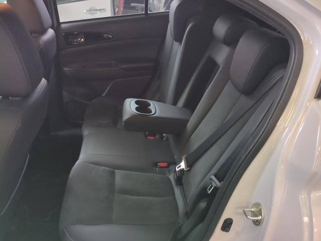 エクリプスクロスＰＨＥＶ Ｐ　４ＷＤ　ワンオーナー　ＬＥＤヘッドライト（30枚目）