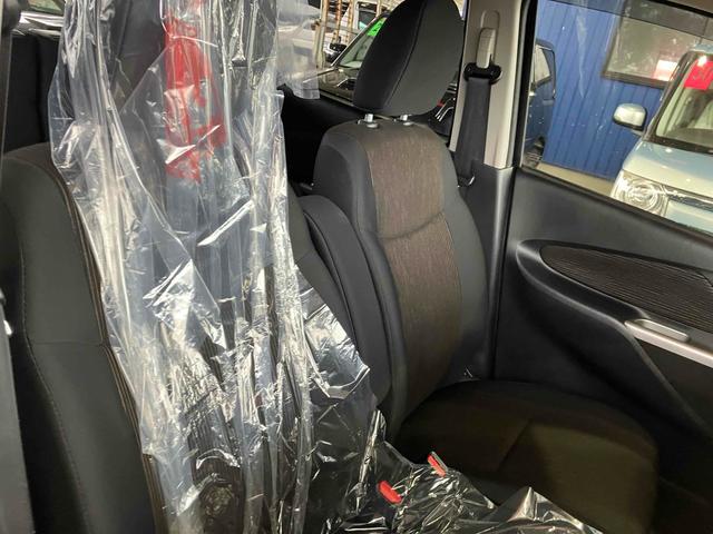 ｅＫカスタム Ｔ　４ＷＤ　ＥＴＣ　バックカメラ　ナビ　ＴＶ　オートライト　ＨＩＤ　スマートキー　電動格納ミラー　シートヒーター　ベンチシート　ＣＶＴ　盗難防止システム　ＡＢＳ　ＣＤ　ＵＳＢ　ミュージックプレイヤー接続可（20枚目）