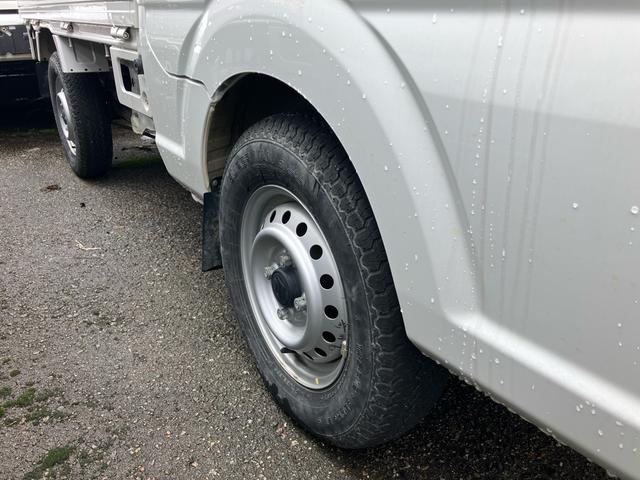 キャリイトラック 農繁スペシャル　４ＷＤ　キーレスエントリー　ナビＴＶ　Ｂｌｕｅｔｏｏｔｈ　ＡＢＳ　ＥＳＣ　運転席・助手席エアバック　エアコン　パワーステアリング　パワーウインドウスズキセーフティサポート（9枚目）