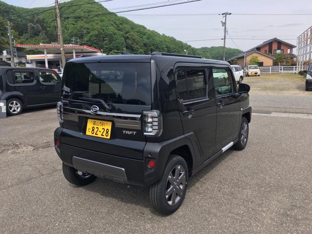 Ｇ　ダーククロムベンチャー　届出済み未使用車　４ＷＤ　スマートキー　アルミホイール　サンルーフ　シートヒーター　運転席・助手席サイドエアバック　ＡＢＳ　横滑り防止装置　盗難防止装置　アイドリングストップ　アップグレードパッケージ(6枚目)