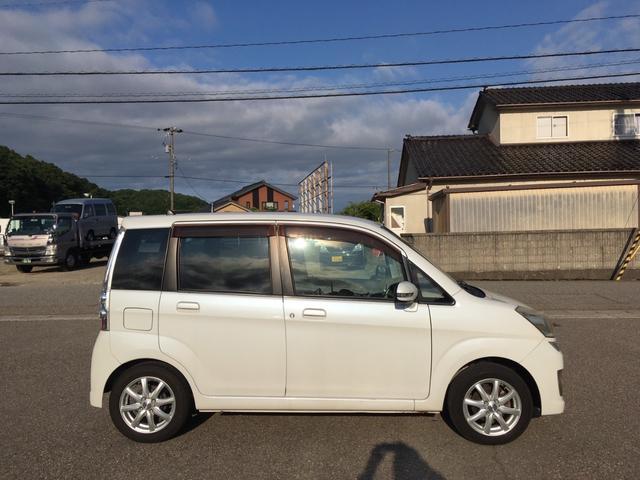 ステラ カスタムＲＳ　キーレスエントリー　アルミホイール　ＨＩＤライト　ＣＣＭＤ　運転席・助手席エアバック　ＡＢＳ　エアコン　パワステ　パワーウインドウ（19枚目）