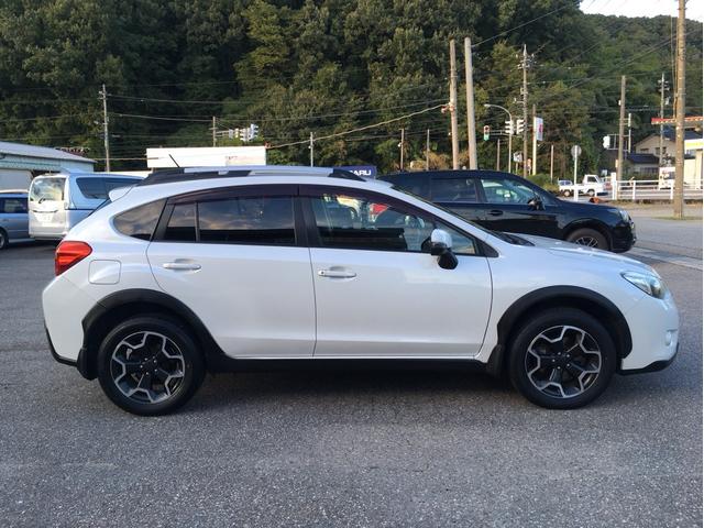 ＸＶ ２．０ｉ－Ｌ　アイサイト　４ＷＤ　メモリーナビ　フルセグ　Ｂｌｕｅｔｏｏｔｈ　バックカメラ　ＥＴＣ　スマートキー　アルミホイール　ＨＩＤヘッドライト　運転席・助手席エアバック　ＡＢＳ　エアコン　パワステ　パワーウインドウ（4枚目）