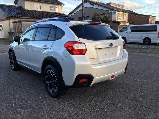 ＸＶ ２．０ｉ－Ｌ　アイサイト　４ＷＤ　メモリーナビ　フルセグ　Ｂｌｕｅｔｏｏｔｈ　バックカメラ　ＥＴＣ　スマートキー　アルミホイール　ＨＩＤヘッドライト　運転席・助手席エアバック　ＡＢＳ　エアコン　パワステ　パワーウインドウ（8枚目）