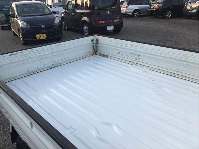 ミニキャブトラック Vタイプ 4WD 5速マニュアル ワンオーナー エアコン パワステ(12枚目)