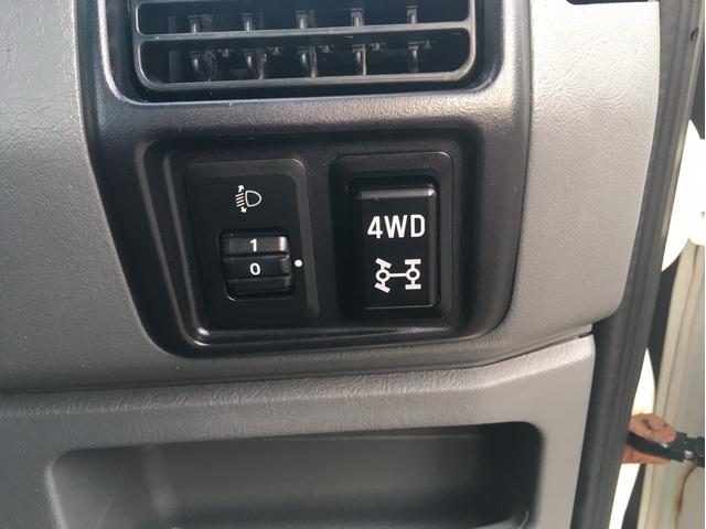 ミニキャブトラック Vタイプ 4WD 5速マニュアル ワンオーナー エアコン パワステ(13枚目)