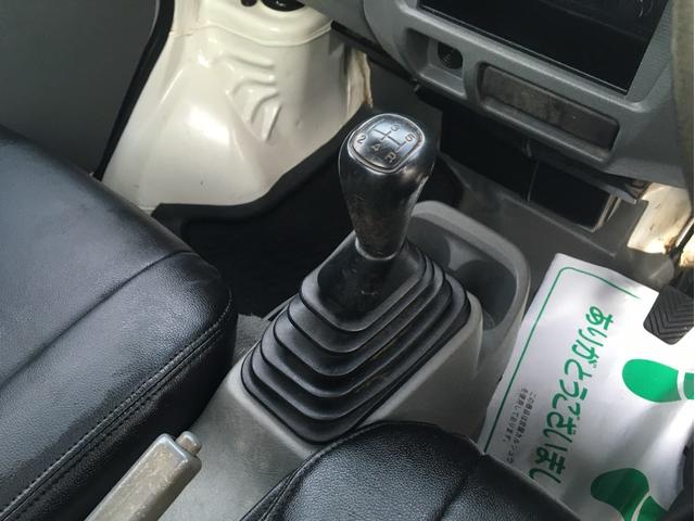 ミニキャブトラック Vタイプ 4WD 5速マニュアル ワンオーナー エアコン パワステ(14枚目)