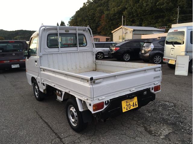 サンバートラック ＴＢ　４ＷＤ　５足マニュアル　エアコン　パワステ　運転席エアバック（7枚目）