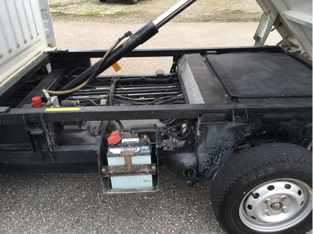 サンバートラック ベースグレード ダンプ 4WD 5速マニュアル 運転席エアバック エアコン パワステ(11枚目)