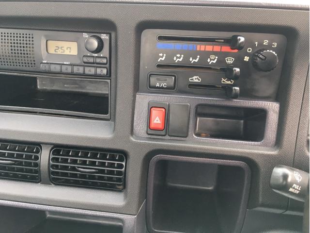 サンバートラック ベースグレード ダンプ 4WD 5速マニュアル 運転席エアバック エアコン パワステ(18枚目)
