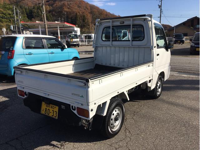 サンバートラック TC プロフェッショナル 4WD 5速マニュアル エアコン 運転席エアバック(5枚目)