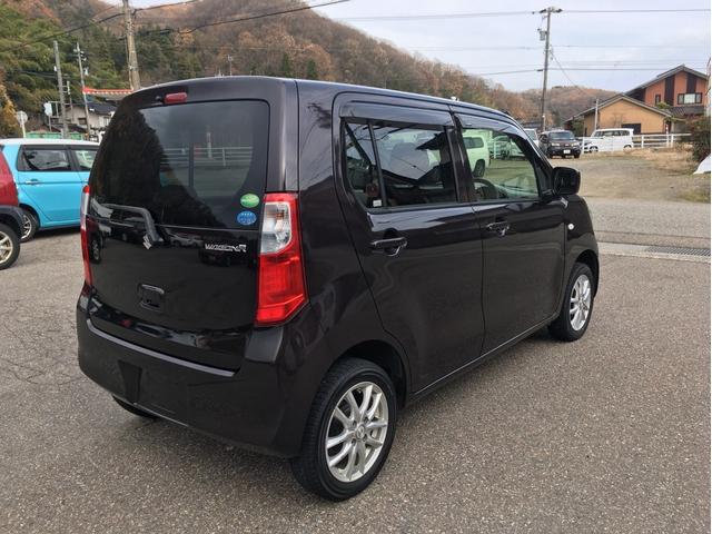 ワゴンR FX 4WD 5速マニュアル HDDナビ フルセグ Bluetooth キーレスエントリー 運転席シートヒーター 運転席・助手席エアバック ABS 盗難防止システム エアコン パワステ パワーウィンドウ(5枚目)