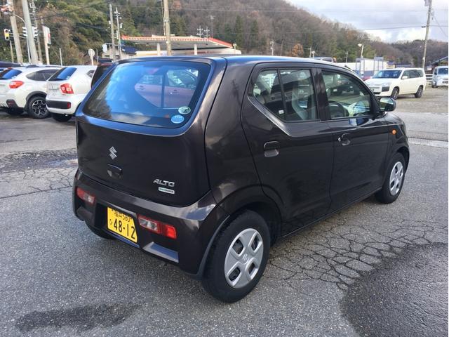 アルト L キーレスエントリー 運転席シートヒーター 運転席・助手席エアバック ABS 横滑り防止 盗難防止システム エアコン パワステ パワーウィンドウ(5枚目)