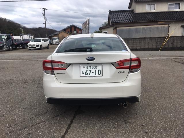 インプレッサＧ４ ２．０ｉ－Ｓアイサイト　４ＷＤ　メモリーナビ　フルセグ　バックカメラ　スマートキー　アルミホイール　ＬＥＤヘッドライト　パワーシート　運転席・助手席・サイドエアバック　ＡＢＳ　横滑り防止装置　盗難防止システム（6枚目）