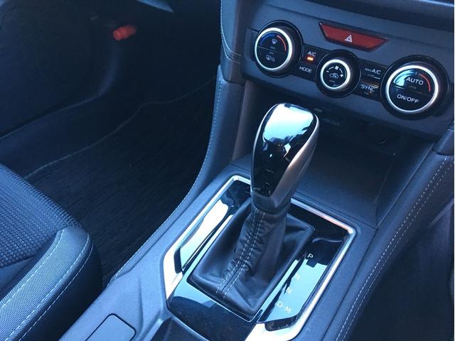 インプレッサＧ４ ２．０ｉ－Ｓアイサイト　４ＷＤ　メモリーナビ　フルセグ　バックカメラ　スマートキー　アルミホイール　ＬＥＤヘッドライト　パワーシート　運転席・助手席・サイドエアバック　ＡＢＳ　横滑り防止装置　盗難防止システム（19枚目）