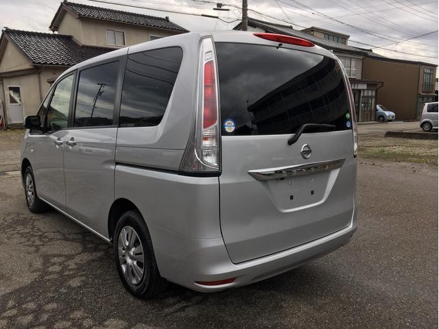 セレナ ２０Ｓ　４ＷＤ　純正ナビ　地デジＴＶ　バックカメラ　ドライブレコーダー　ＥＴＣ　キーレスエントリー　両側スライドドア　運転席・助手席エアバック　ＡＢＳ（8枚目）