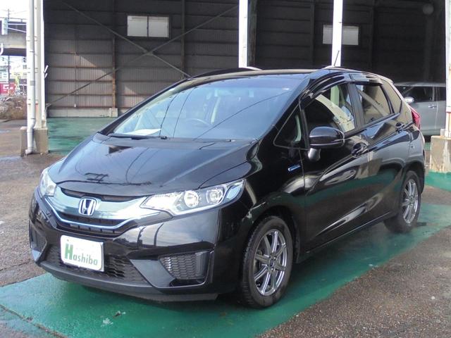 フィットハイブリッド Ｆパッケージ　☆　フル装備　☆　ＡＢＳ　☆　純正ナビ　☆　フルセグ　☆　バックカメラ　☆　ＬＥＤライト　☆　ＥＴＣ　☆　社外アルミ　☆（6枚目）