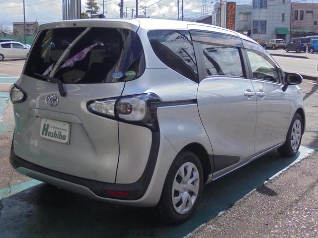 シエンタ Ｘ　☆　フル装備　☆　純正ナビ　☆　フルセグ　☆　バックカメラ　☆　ＥＴＣ　☆　キーレス　☆　左パワースライドドア　☆（10枚目）