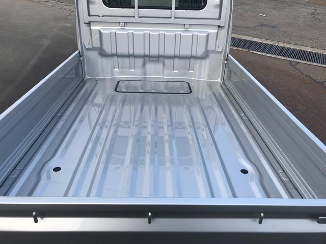 KC 届出済未使用車 4WD AC MT(9枚目)